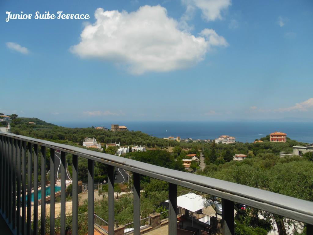 Villa Carolina Sorrento Private Heated Pool And Sea View Oda fotoğraf